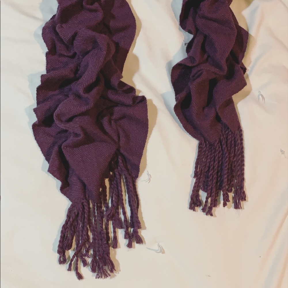 BRAND NEW ruched purple Vera Bradley scarf